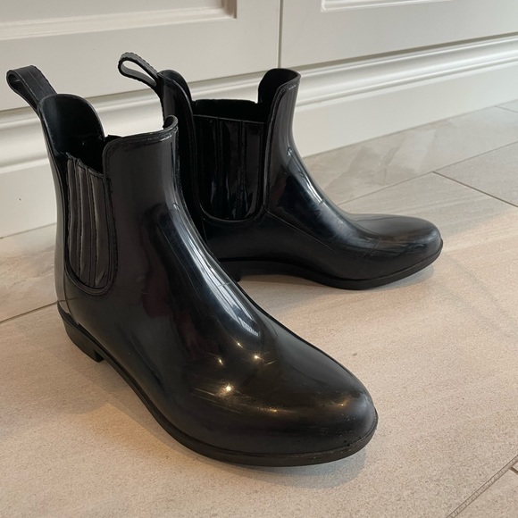 Deep navy blue low cut rain boots - Picture 2 of 5